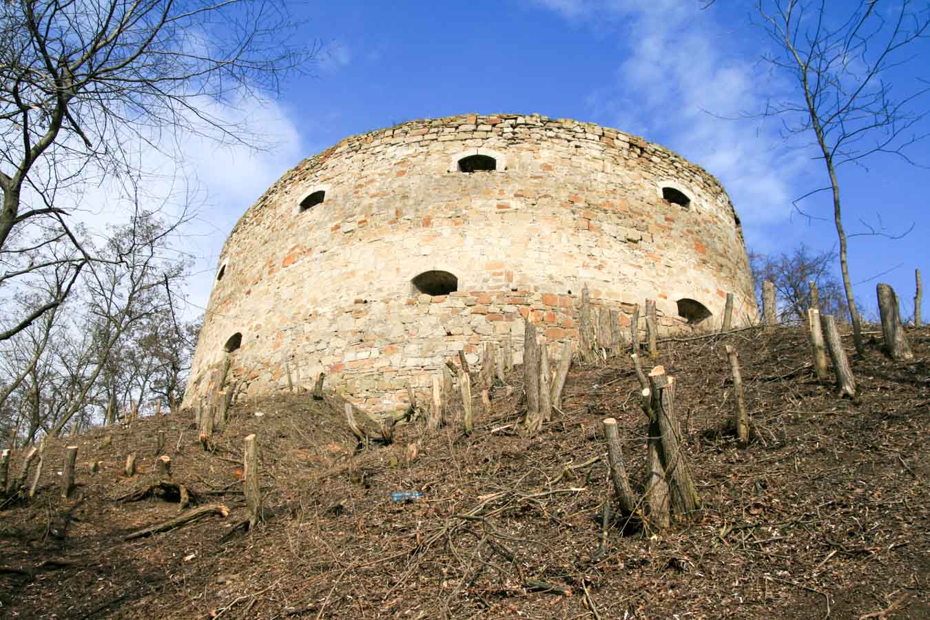Wieża jednej z najpotężniejszej z fortec w I Rzeczpospolitej - w Trembowli