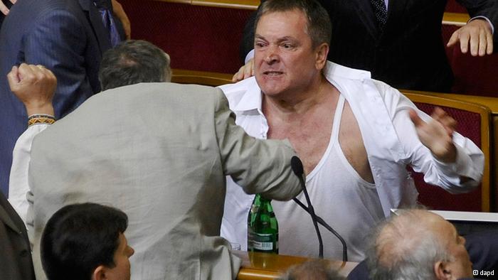 Na zdjęciu Wadim Kolesniczenko - autor ustawy.Zdjęcie pobrane z http://www.dw.de/dw/article/0,,15987510,00.html