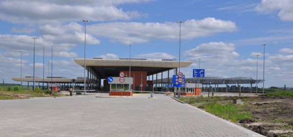 Widok na nowe przejście graniczne w Hrubieszowie od polskiej strony. Zdjęcie pobrano z http://www.starostwo.hrubieszow.pl/hrubieszow.php?get=news,504